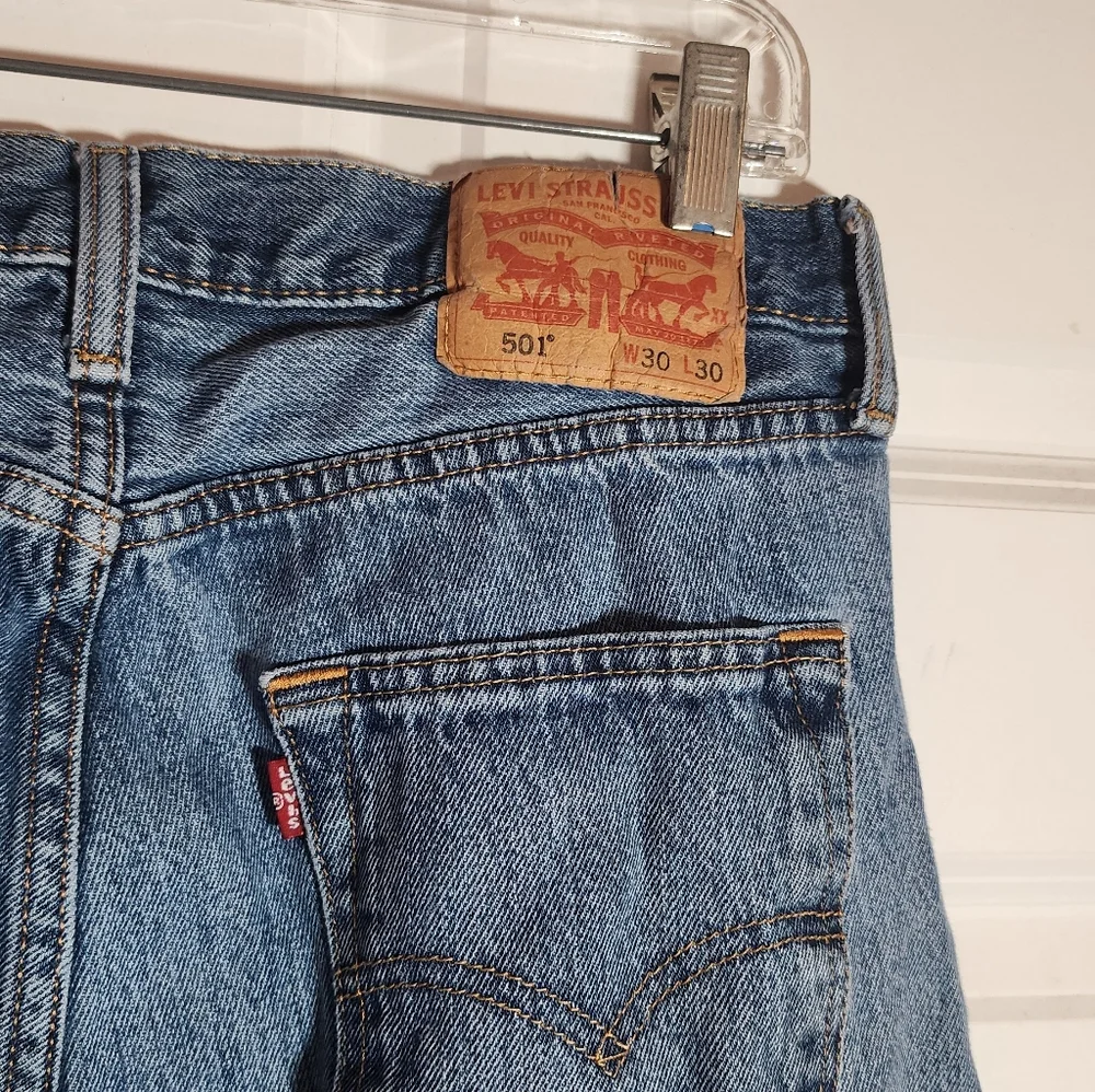 Levis 501 Classic Men's Blue Denim Jeans 30 X 30 Minor Flaw